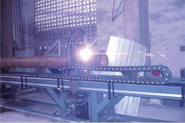 太阳城网址CNCG系列轻型数控相贯线切割机