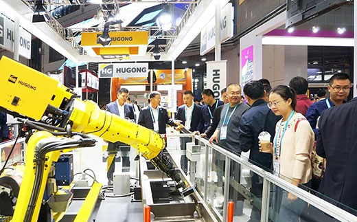 第二届进博会太阳城网址意大利CEA展位机械人系统受到极大关注